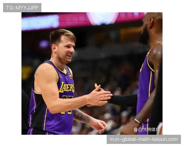 里夫斯末节13分引领湖人逆转 雷迪克换人调整成胜负手