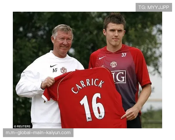 卡里克治下曼联9轮不败稳居第四 执教能力获欧文力挺 卡里克治下曼联9轮不败稳居第四 执教能力获欧文力挺